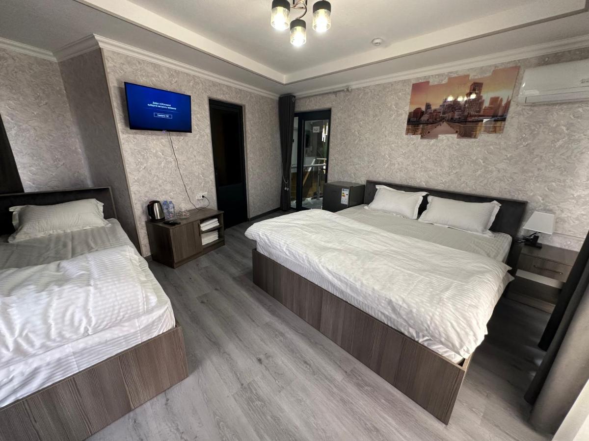 Byond Hotel & Hostel Tashkent Exterior photo